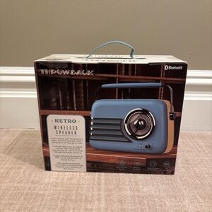 Wireless Bluetooth Speaker: Retro look!